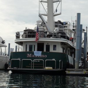 Maxamo with its compliment of C-Dory dingy & now two Mokai's.  Talked to owner Steve whom we had met in Red Bluff Bay in 2007.  He suggested us checking out Patterson Bay, Baranof Island this trip. Said he loved it.