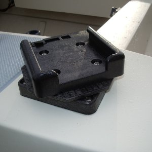 Close-up of dual base.