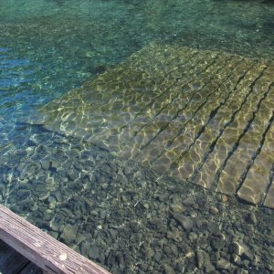 Due to the very clear water, it's easy to see.