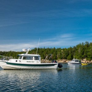 Nowhere Fast and DayBreak at anchor, Shallow Bay