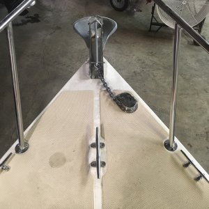 022 ready for an anchor briddle or shafe free dock lines