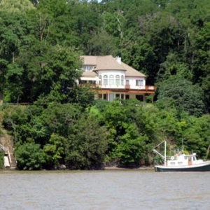 Home on the bluffs