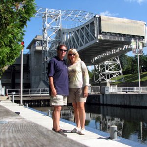 Media 'The Kirkfield Lift Lock' in album 'Where to put the bikes once we're on the water?'
