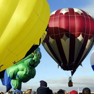 Media 'Albuquerque Balloon Fiesta' in album 'Where to put the bikes once we're on the water?'