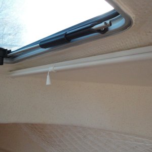 Shade for forward hatch
