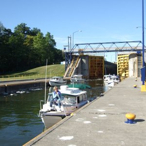 The crew is having fun?