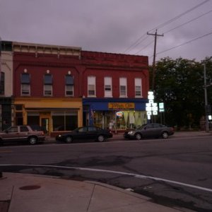 Great little rest. right next to the Canal in Middleport,laundry right next door do your wash, eat multi tasking on the ole Erie Canal, been there done that