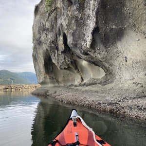 Spectacular sandstone shores, similar to Sucia