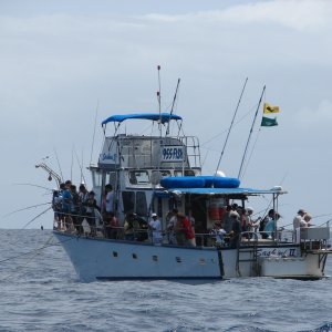 Large group fishing boat
10/10/08