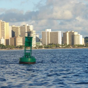 Buoy marking entrance to Ala Wai Harbor
11/16/08