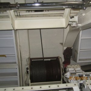 Torpedo winch