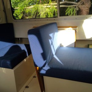 Media 'Reversible navigator seat' in album 'Logos - 2006 Cape Cruiser Venture 23'
