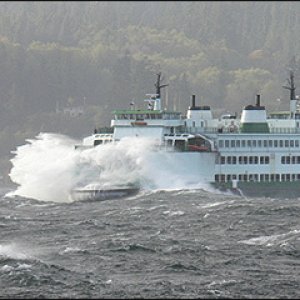 Mukilteo ferry in wind storm 10/18/07