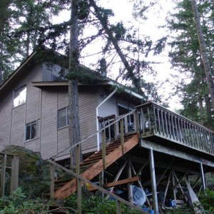 Media 'ericksons 2006 4' in album 'winds up to 80mph.  big clean up, not much damage.  we face north, wnds were from the west.'