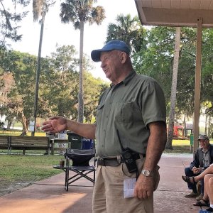 Host Tom starting the official gathering with the Captain\'s meeting.