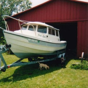 Media 'Home-on-the-Farm.jpg' in album 'First-Mate-Joni.jpg'