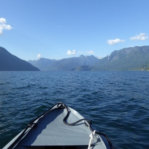 Exploring up to Roffey Island via dinghy
