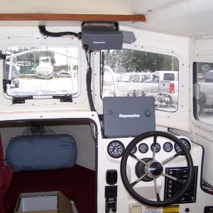 Raymarine C80 and VHF