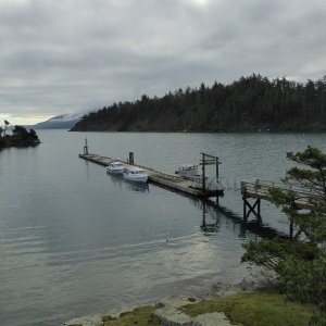 Shortly after I arrived, another C-Brat also arrived, Roger on Missy, and his daughter. The other boat is the park ranger's
