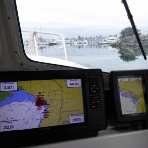 Squalicum Harbor arrival for Christmas with family