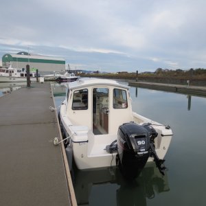 It's so nice to call ahead 15 minutes and arrive to find your boat in the water and ready to go!
