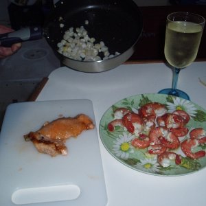 01 09 Laura Cove a feast from the seas - scallops, prawns & salmon caught that day! copy