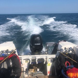 4 divers with tidy gear placement was no problem with the No See Um's first offshore trip.We set up the rigs and kept gear in buckets to keep a clear deck.