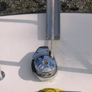 Lewmar 800 Windlass installation
