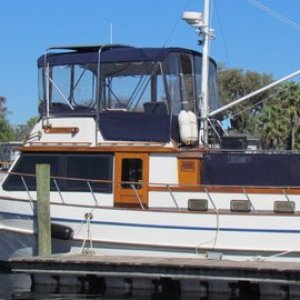 I think this is an older 36' Defever from West Creek New Jersey