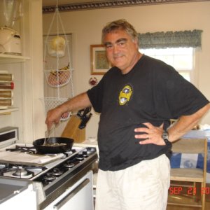 23 Sept Pat (DAYDREAM) 
     Frying clams at the 
     Crab (less) Palace