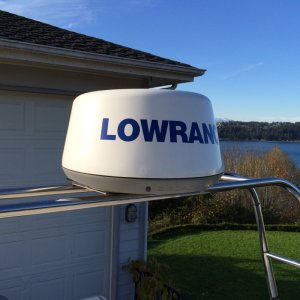 Media 'Broadband 4G Radar overlays radar image on chart.' in album 'Lowrance hds gen2 7 touch'