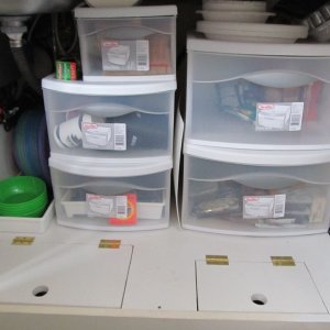 drawers that are easy to remove for maintenance and cleaning