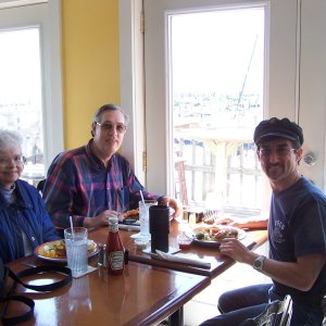 Art and Jan from SeaAngel and Tivo from Litl'Tug, enjoying lunch at Willoughby Harbor