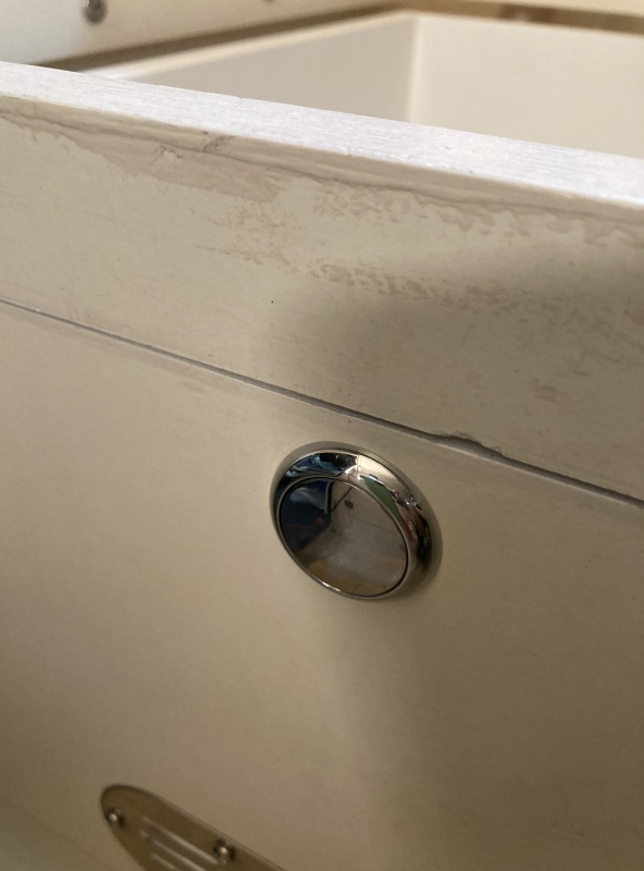 011 I splurged on a fancy pop-out knob latch