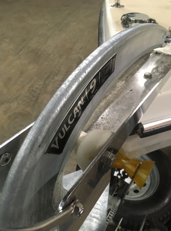 03 the rocna has a very sharp edge that rides high on the roller and wonders around a lot.