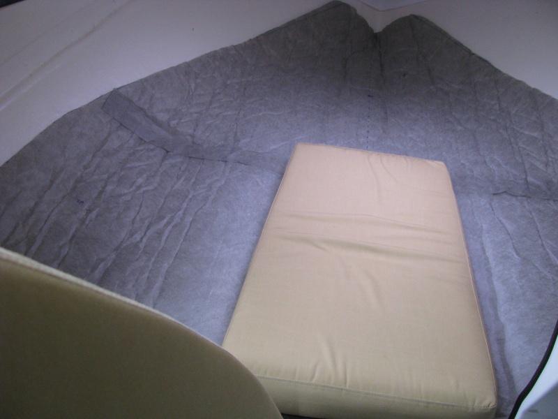 05 Center cushion holds the HyperVent pad in place