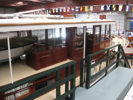 13.) exhibits at Clayton boat museum