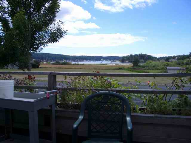 20050717h Lunch overlooking Fishermans Bay Lopez Island