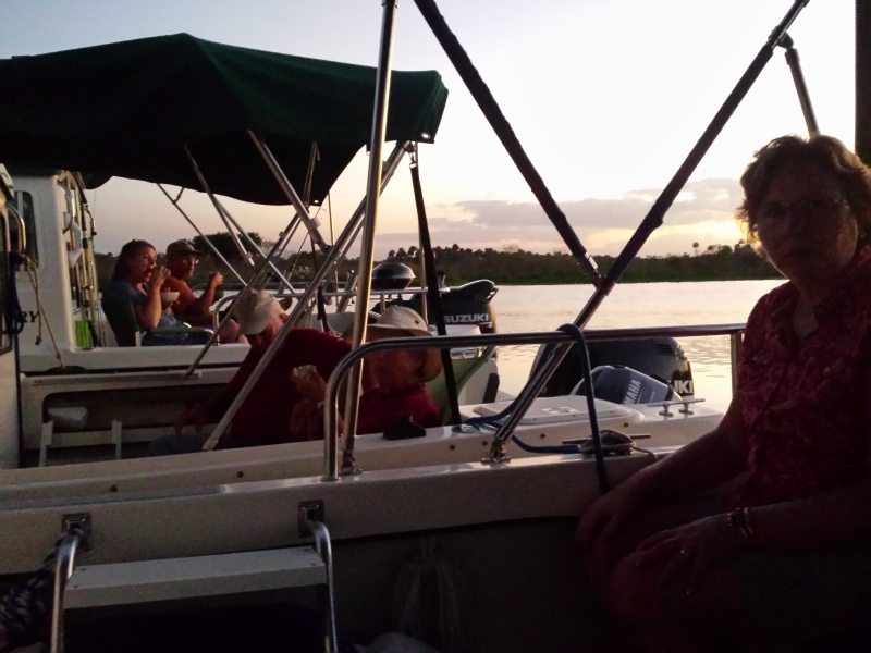2015-03-04 Rafting up for supper south of Lake Monroe