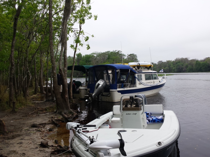 2015-03-06 Beached and rafted up at Blue Springs
