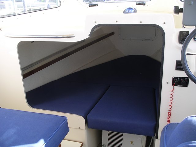 22 Inch Horizontal Bulkhead Enlargement & 24 Inch Copilot Handrail