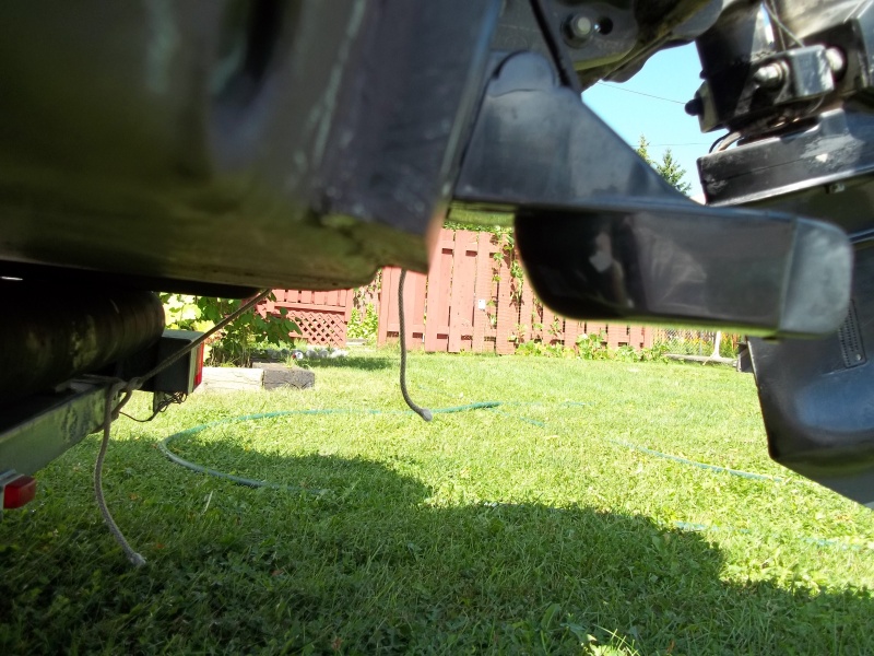 23/08/11...lowered my Airmar P66 transducer about a 1/4" to see if this will improve reception?