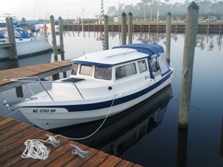 23MAY10-Sea Baby at Alligator River Marina