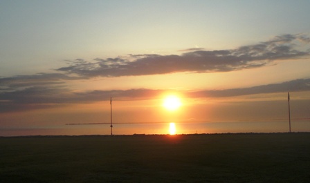 23MAY10-Sunrise at Alligator River Marina