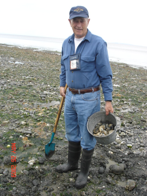 26 May Birch Bay
'Clamming'