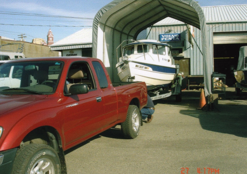 27 Apr 2005 Bellingham: Getting ready to leave West Coast Marine after the oil change.