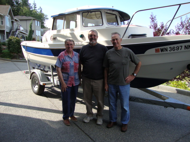 28 August
Ruth & Joe with Rob Moore,
new owner of the 19CD