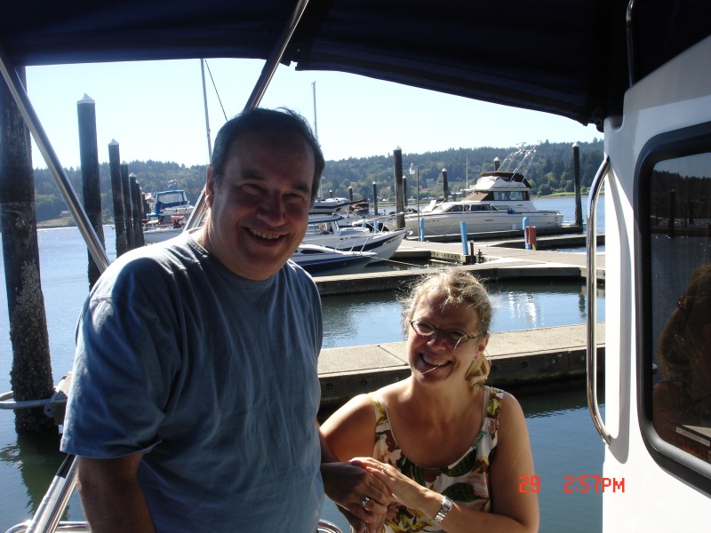 29 Aug 2007 Poulsbo
    Bill and Patti
Owners of the good looking Ranger 25, blue with yellow accent stripe