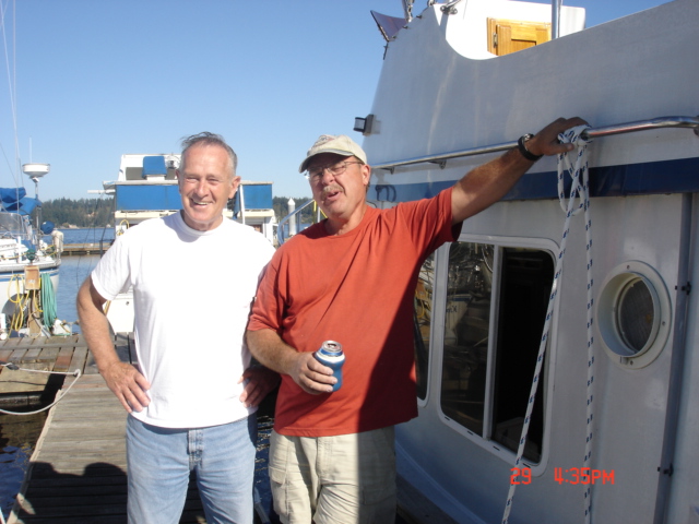 29 August 2007
Port of Brownsville
Joe (R-MATEY)and Doug (former owner of 22CD LIBERTY CALL). Doug's latest vessel is 30' Willard aka LIBERTY CALL