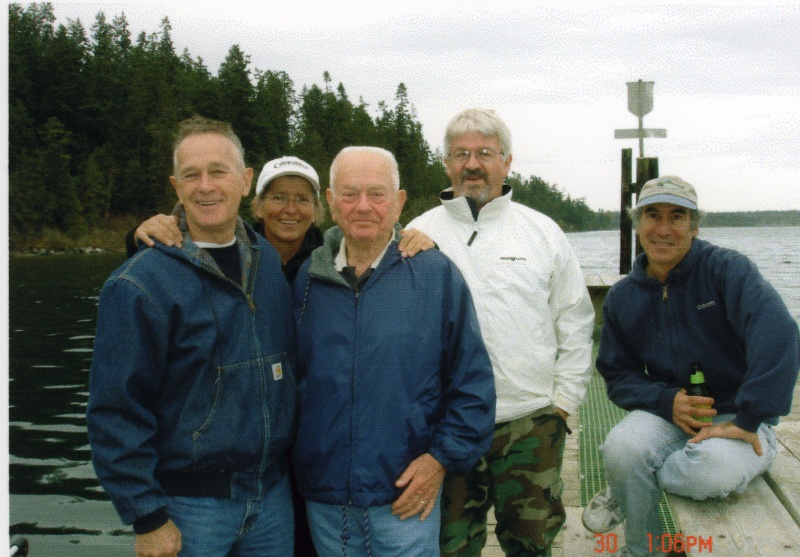 30 Sept 2005 Sequim: Joe (R-Matey), Robbi (C-Run), Dusty, Fred (Anita Marie) & Capt Mac (Two Lucky Fish).
